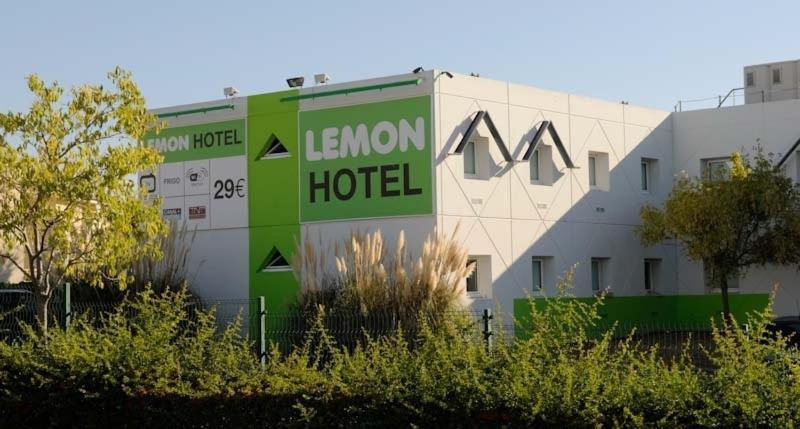 Lemon Hotel Le Coteau Exteriér fotografie